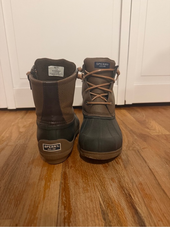 Sperry Shoes - Sperry Duck Boots size 7.5